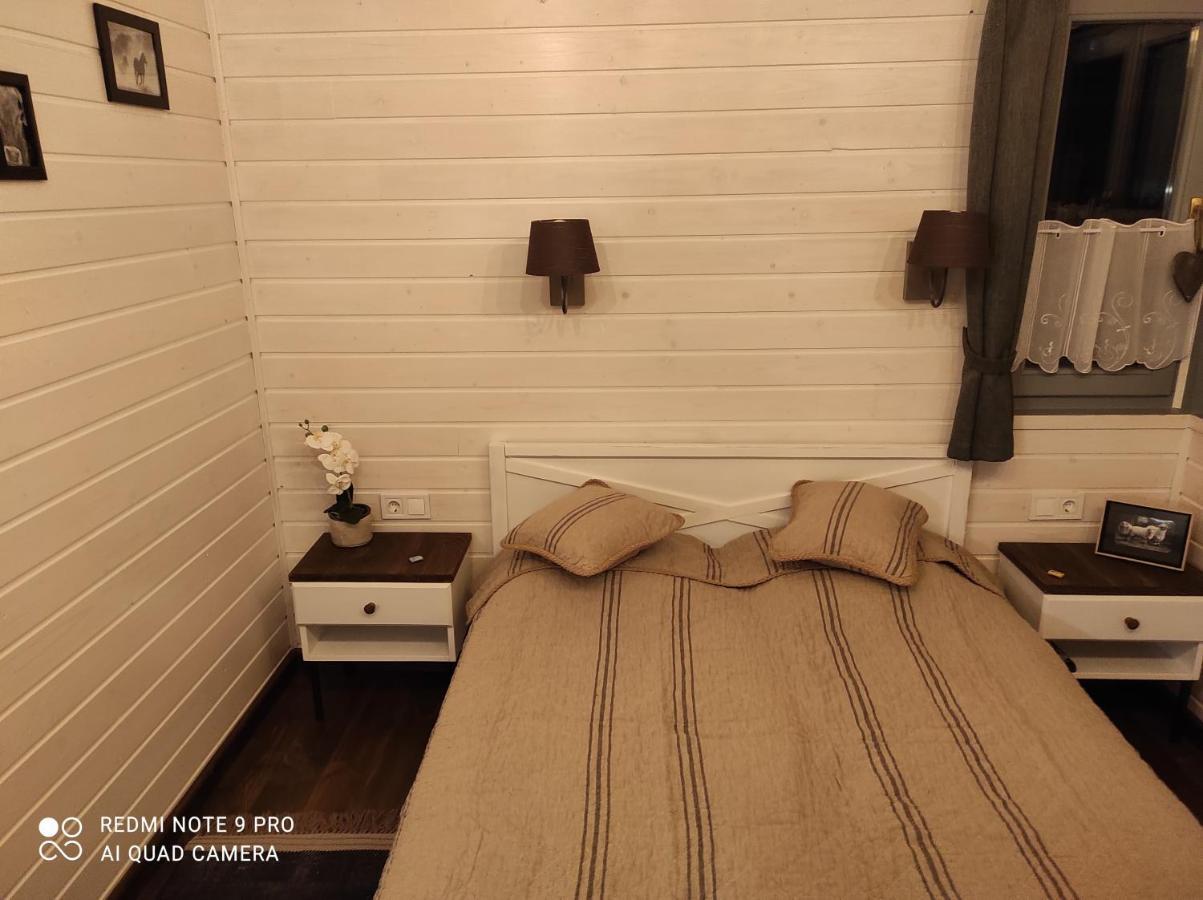 Feliz Apartman Gyula Exteriör bild