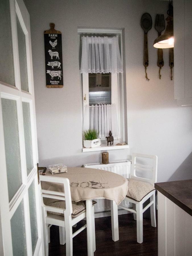 Feliz Apartman Gyula Exteriör bild